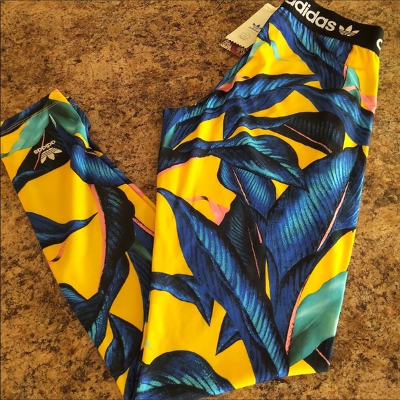 *SOLD* NWT Adidas FARM Palm Print Set - Picture 8 of 8